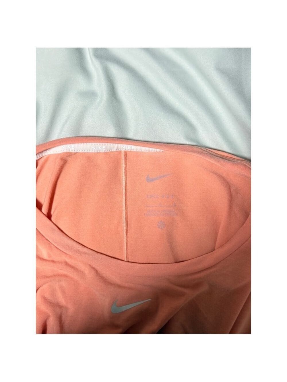 Women's Nike Peach T-Shirt Size L - Picture 3 of 3